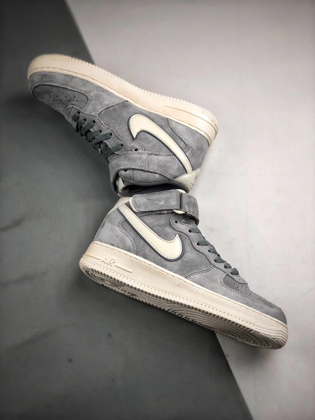 air force 1 mid suede