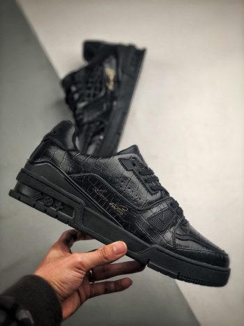 Louis Vuitton Trainer All Black / Embossed REPLICA UNBOXING 4K